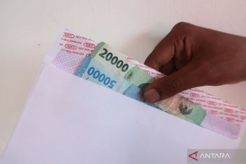 Menakar dampak kenaikan upah