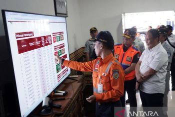 Wamenhub tinjau kesiapan stasiun kereta api di Bandar Lampung
