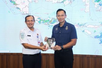 Kemenko IPK-BMKG perkuat mitigasi cuaca ekstrem saat Nataru