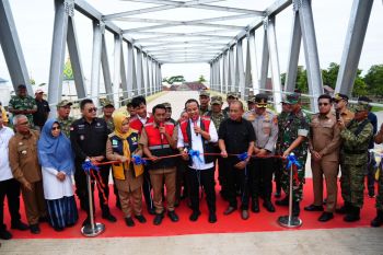 Peresmian Jembatan Sungai Malake di Sidrap jawab aspirasi warga