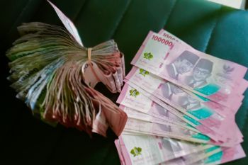 Terpopuler: UMK Mataram 2026, Aura Kasih berpeluang dipanggil KPK, harga emas naik, hingga ujian upah layak di NTB