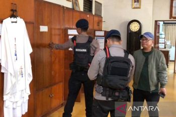 Tim Jibom dikerahkan sterilisasi gereja di Jaktim jelang Natal