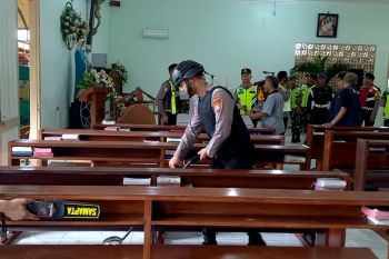Polres Trenggalek sterilisasi gereja jelang Misa Natal 2025