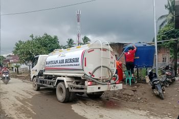 PMI Agam distribusikan 40 ribu meter kubik air bersih ke daerah bencana