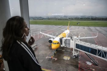 Foto: Penerbangan perdana rute Semarang-Singapura