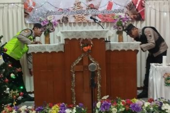 Gereja di Tasikmadu Karangnyar disterilisasi sejak dini untuk kenyamanan ibadah Natal