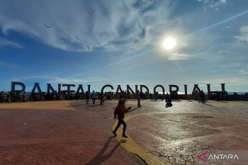 Kunjungan wisatawan ke Pariaman turun dampak cuaca ekstrem
