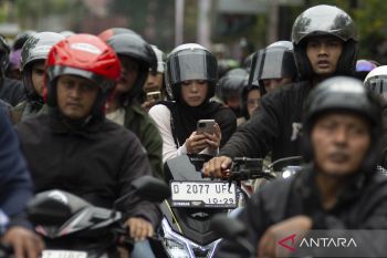 Arus kendaraan padat, sistem One Way berlaku situasional di Lembang