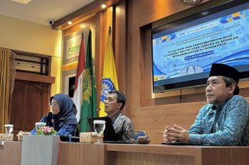 Kolaborasi Dikdasmen dan FAI UMS, guru ISMUBA Surakarta didorong melek teknologi