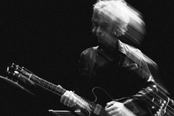 Perry Bamonte gitaris The Cure meninggal dunia usia 65 tahun