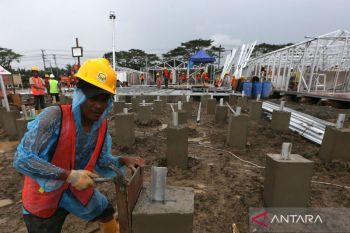 RI Govt offers cash aid to flood, landslide victims in Sumatra