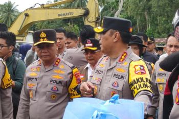 Polri tambah alat berat percepat penanganan bencana di Sumbar