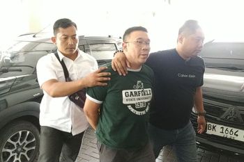 Polisi tangkap tersangka pengusiran lansia di Surabaya