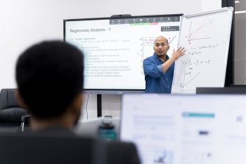 UIII hadirkan Fakultas Sains dan Teknologi, dengan program unggulan Master of Data Science