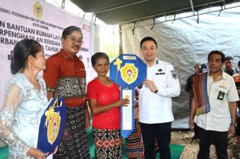 Pemkot Kupang membantu pemenuhan hunian layak bagi 30 keluarga rentan