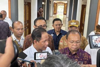Menteri LH dan pemda di Bali diskusikan alternatif setelah TPA tutup