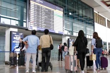 Jumlah penumpang pesawat di Bandara Juanda