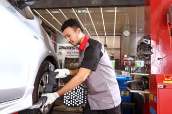 Periksa ban mobil sebelum berlibur dengan kendaraan pribadi
