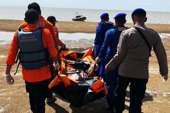 Tim SAR Banjarmasin temukan korban meninggal dunia akibat kecelakaan laut