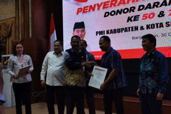 PMI berikan penghargaan ratusan DDS