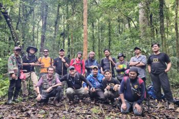 Lestarikan sumber daya air, DSLNG bersama National Geographic dan Iguana Tompotika gelar ekspedisi air untuk masa depan