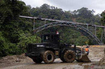 Gubernur tegaskan tak ada rencana pembongkaran Jembatan Warisan Dunia