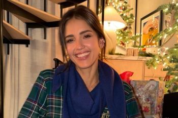 Jessica Alba merayakan Natal bersama anak-anaknya