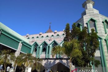 Doa dan dzikir berkumandang di Masjid Al Markaz Makassar jelang awal tahun