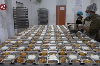 Perpres Tata Kelola MBG diteken, bahan baku MBG wajib dari koperasi