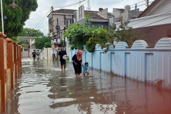 Wali Kota Serang sebut bangunan di sempadan sungai picu banjir