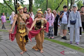 Dari Album BTS hingga Wisatawan Pertama 2026, Ini Warta Terbarunya