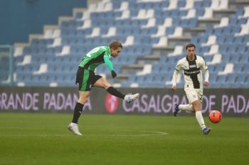 Jay Idzes tampil penuh saat Sassuolo tahan imbang Parma 1-1