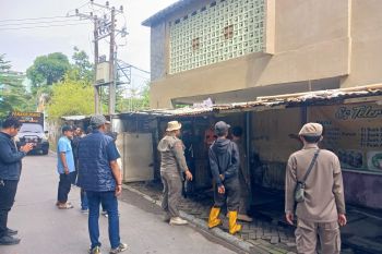 PKL di Makassar ditertibkan guna urai kemacetan