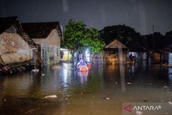 Banjir terjang sejumlah wilayah di Kota Serang.
