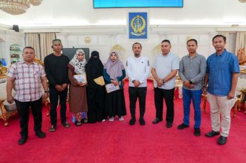 Keluarga korban kapal tenggelam di Pangkep dapat bantuan, korban adalah camat hingga bidan