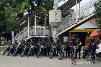Brimob Polda Metro Jaya pantau situasi Manggarai