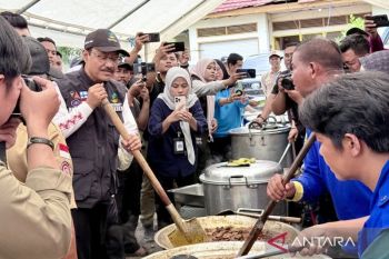 Mensos: Pemkab Banjar masak 16.000 porsi per hari untuk korban banjir