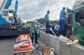 Kecelakaan beruntun terjadi di Tol Batang-Semarang