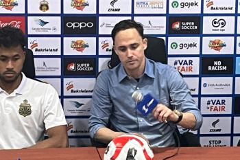 Paul Munster puji pemainnya usai taklukkan Dewa United