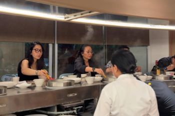 Psikolog soroti bahaya tren gas tertawa dan fomo remaja