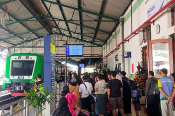 Kereta BIAS Madiun layani 56.735 penumpang selama Natal-tahun baru