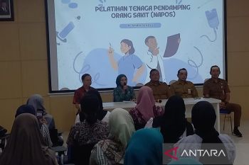 RS swasta menggandeng PKK gelar pelatihan tenaga pendamping orang sakit