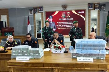 Kejari Tanjungpinang eksekusi barang bukti uang Rp3 miliar dari terpidana korupsi