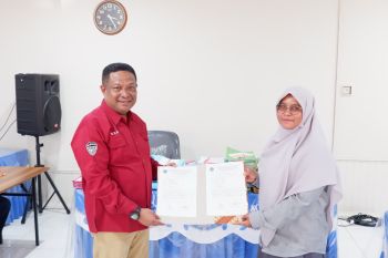 Kantor Pertanahan Pasaman laksanakan serah terima hasil kegiatan PTSL 2025