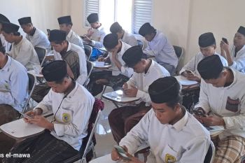 Ujian akhir pendidikan diniyah formal Berstandar Nasional diikuti 10.747 santri