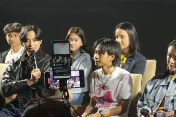 Devano berperan jadi "jamet" dalam film CAPER