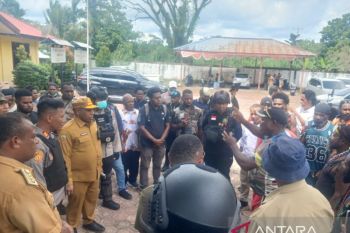 Penanganan konflik warga di Kwamki Narama, Mimika