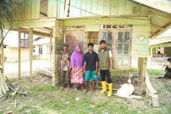Bangkit dari Puing Banjir: Program Recycle House BMH pulihkan harapan Ibu Desi