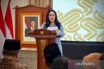 Kemarin, peluang KPK panggil Rieke Pitaloka-tersangka pembalakan liar