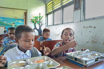 Pemkab Jayapura lakukan pengawasan berjenjang program MBG